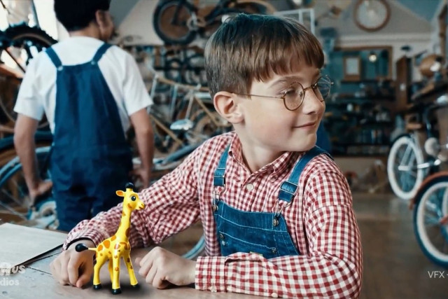 Frames from the Toys «R» Us commercial created using the Sora AI. Photo 3.